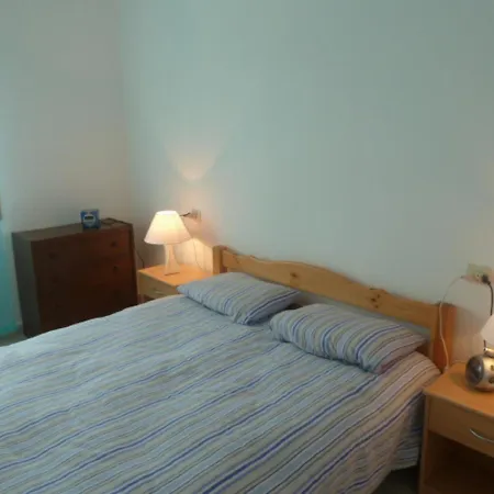 Apartamento En Planta Baja Directo Al Canal Ref 81 Appartamento